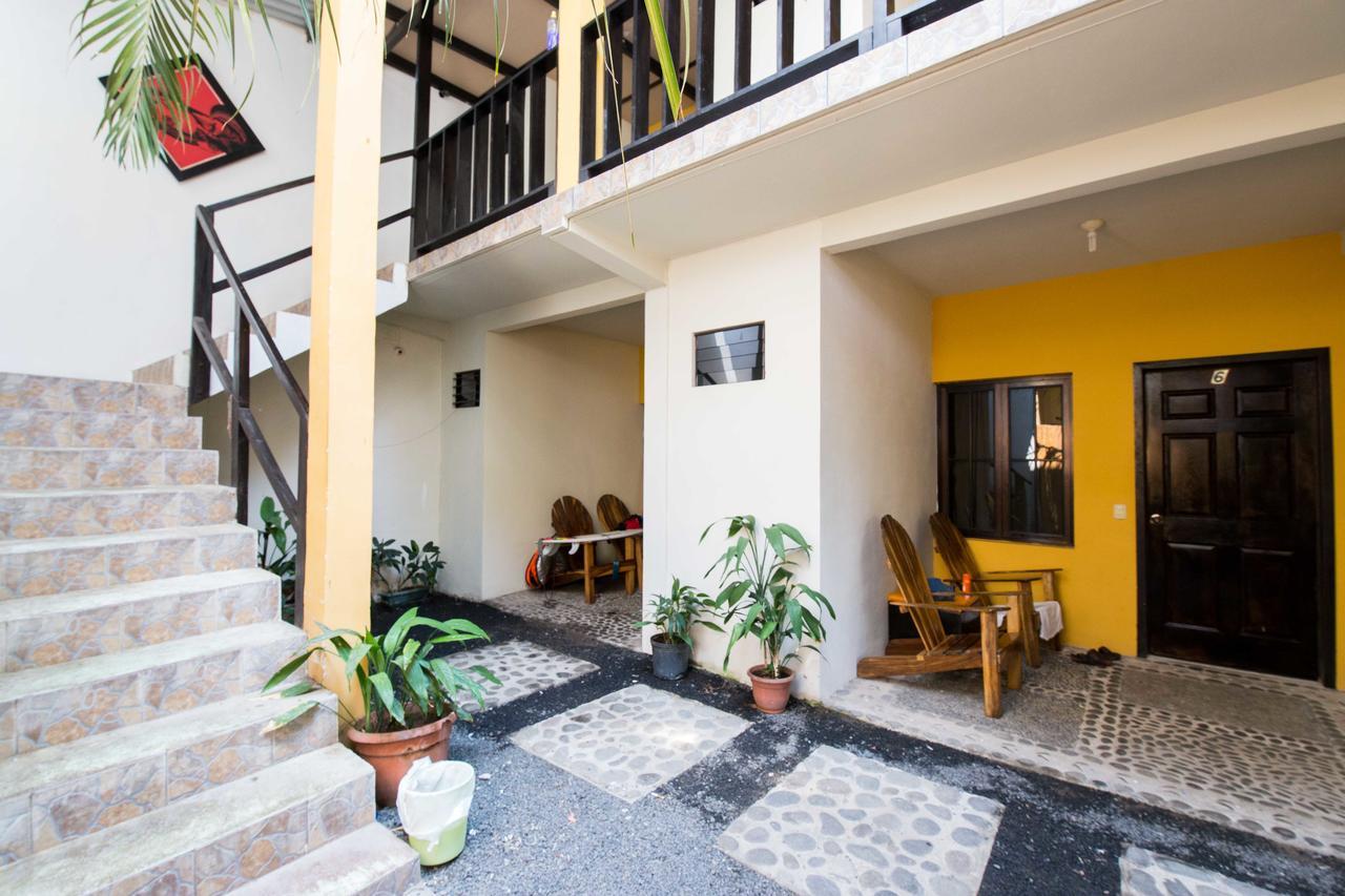 Papaya Lodge ลาลิแบร์ตัด ภายนอก รูปภาพ